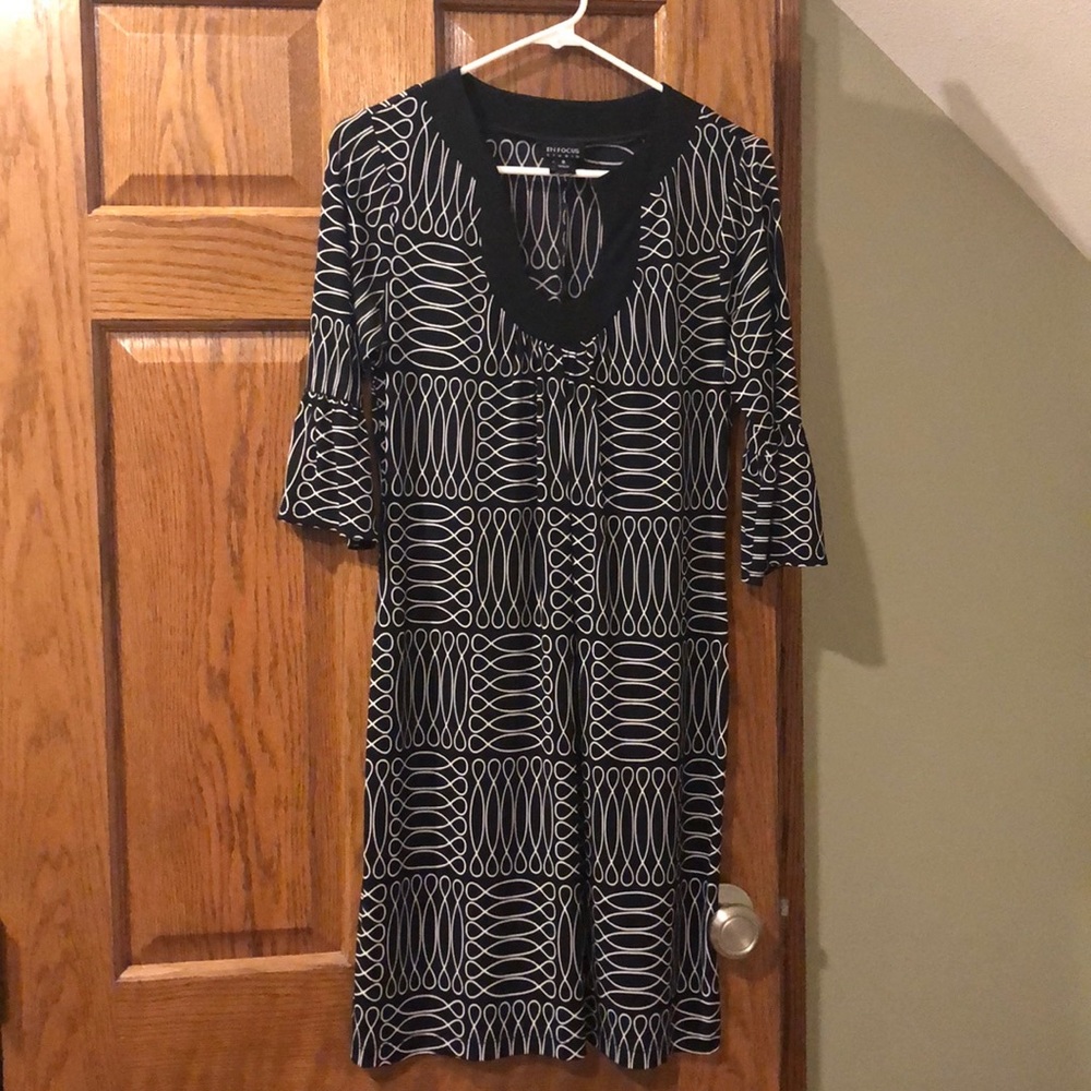 Black/white pattern dress